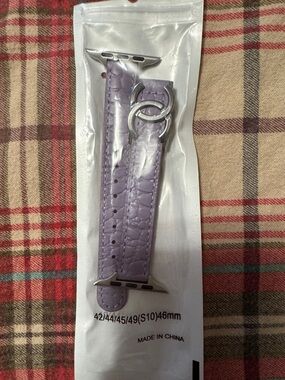 Lilac Croc-Embossed Apple Watch Band with Silver Hardware
